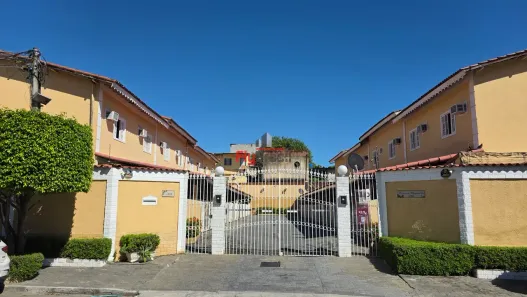 Casa de Condomínio com 2 Quartos à venda, 66m² no Vila São Jorge, Nova Iguaçu
