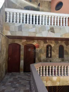 Sobrado com 4 Quartos para alugar, 353m² no Parque Jaçatuba, Santo André