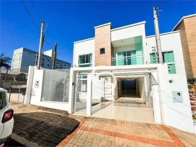 Sobrado com 3 Quartos à venda, 170m² no Parque São Paulo, Cascavel