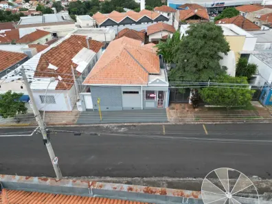 Casa com 3 Quartos à venda, 203m² no Centro, Botucatu