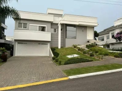 Casa de Condomínio com 4 Quartos à venda, 355m² no Pedra Branca, Palhoça