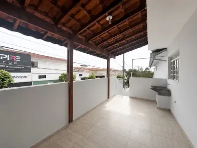 Casa com 2 Quartos para alugar, 200m² no Parque Residencial Eloy Chaves, Jundiaí
