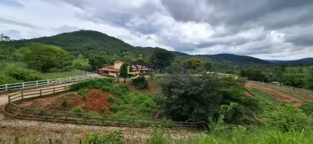 Fazenda/Sítio com 4 Quartos à venda, 13m² no , Taquaraçu de Minas