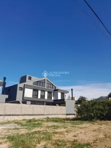 Casa com 3 Quartos à venda, 200m² no Pântano do Sul, Florianópolis