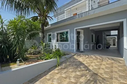 Casa com 3 Quartos à venda, 255m² no Jardim Tres Marias, Peruíbe