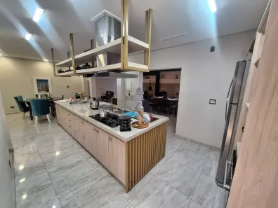 Casa com 5 Quartos à venda, 350m² no Jardim Satélite, São José dos Campos