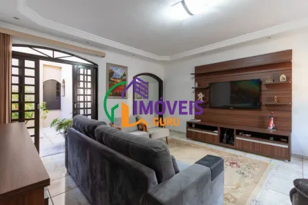 Sobrado com 3 Quartos à venda, 269m² no Vila Curuçá, Santo André