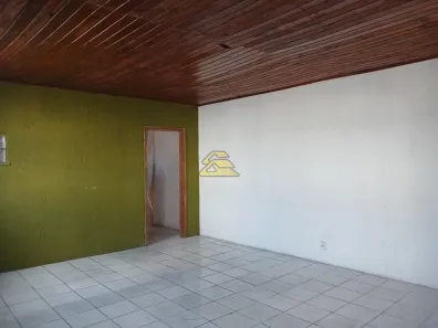 Casa com 2 Quartos para alugar, 214m² no Cascadura, Rio de Janeiro
