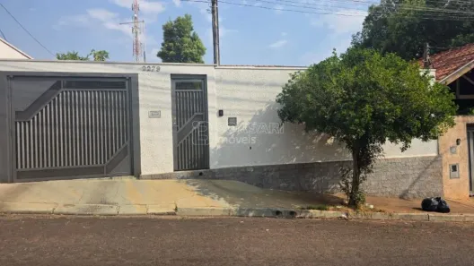 Casa com 3 Quartos à venda, 272m² no Vila Santana, Araraquara