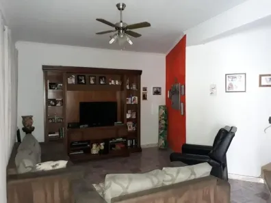 Casa com 4 Quartos à venda, 264m² no Umuarama, Osasco