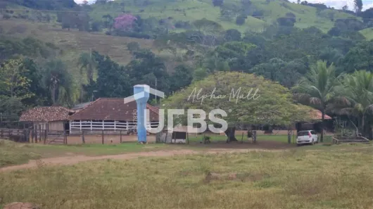 com 4 Quartos à venda, 1877m² no , Campo Limpo de Goiás