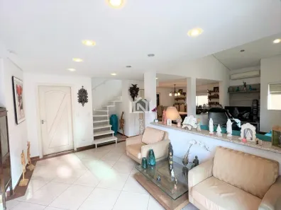Casa de Condomínio com 5 Quartos à venda, 540m² no Petit Village, Cotia