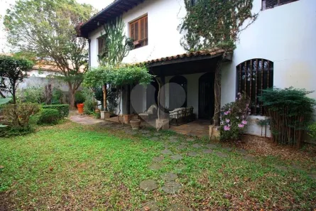 Sobrado com 4 Quartos à venda, 433m² no Jardim Everest, São Paulo