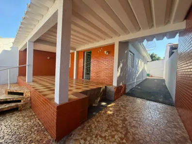 Casa com 3 Quartos para alugar, 150m² no Vila São João da Boa Vista, Bauru
