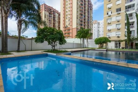 Apartamento com 3 Quartos à venda, 74m² no Vila Ipiranga, Porto Alegre