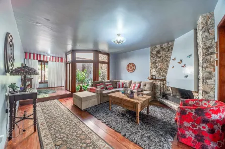 Casa com 4 Quartos à venda, 480m² no Passo da Areia, Porto Alegre