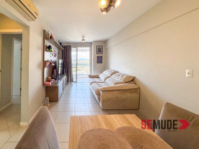 Apartamento com 2 Quartos à venda, 70m² no Barreiros, São José