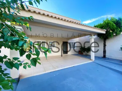 Casa com 4 Quartos à venda, 200m² no Jardim Everest, Presidente Prudente