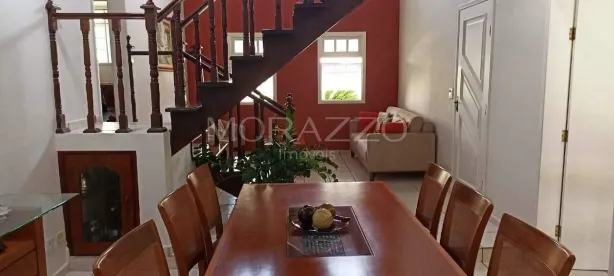 Sobrado com 3 Quartos à venda, 237m² no Vila Zezé, Jacareí