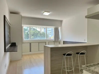 Kitnet com 1 Quarto para alugar, 30m² no Centro Cívico, Curitiba