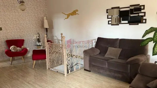 Casa com 3 Quartos à venda, 234m² no Jardim Estádio, Jundiaí