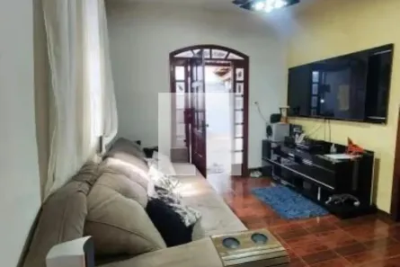 Casa com 2 Quartos à venda, 225m² no Arvoredo, Contagem