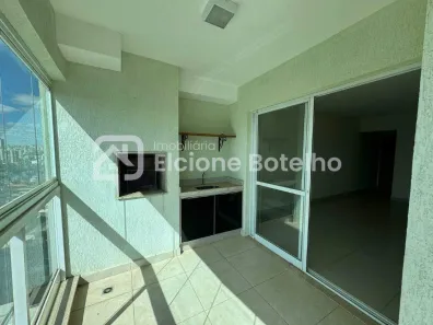 Apartamento com 3 Quartos para alugar, 100m² no Centro, Uberlândia