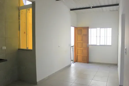 Casa com 2 Quartos para alugar, 60m² no Centro, Guarulhos