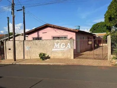 Casa com 3 Quartos à venda, 110m² no Três Bandeiras, Foz do Iguaçu