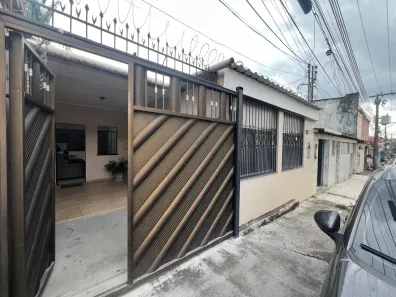 Casa com 2 Quartos à venda, 105m² no Compensa, Manaus