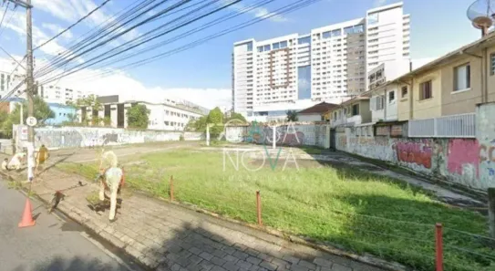 Lote/Terreno à venda, 858m² no Vila Mathias, Santos