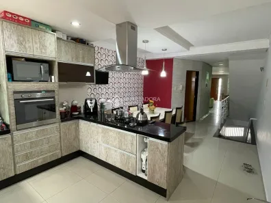 Sobrado com 3 Quartos à venda, 250m² no Vila Assunção, Santo André