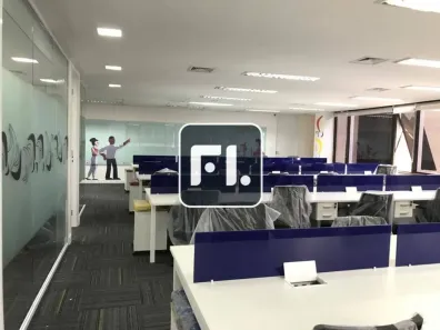 Sala Comercial para alugar, 200m² no Vila Olímpia, São Paulo