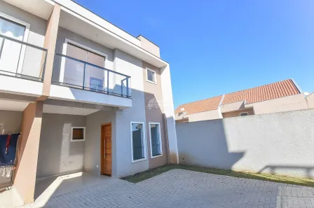 Sobrado com 3 Quartos à venda, 95m² no Pinheirinho, Curitiba