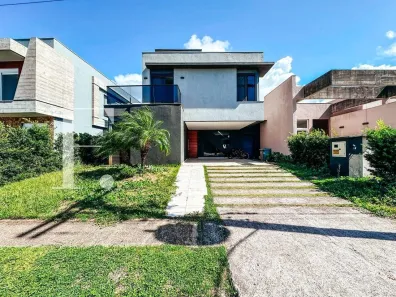 Sobrado com 4 Quartos à venda, 310m² no , Capão da Canoa