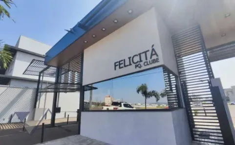 Lote/Terreno à venda, 200m² no Floresta, Cascavel