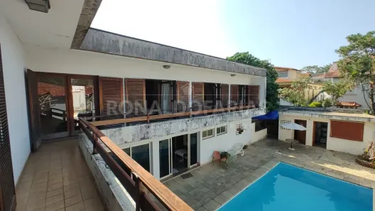 Sobrado com 6 Quartos à venda, 537m² no Interlagos, São Paulo
