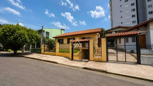 Casa com 3 Quartos à venda, 132m² no Petrópolis, Passo Fundo