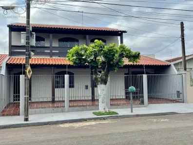 Casa com 3 Quartos à venda, 252m² no São Pedro, Londrina