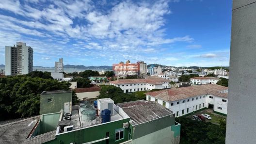 Apartamento com 2 Quartos à venda, 66m² no Capoeiras, Florianópolis