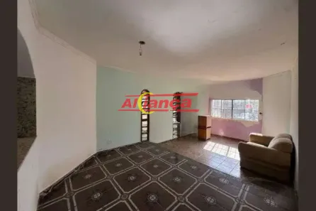 Casa com 2 Quartos para alugar, 400m² no Cidade Soberana, Guarulhos