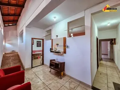 Casa com 1 Quarto à venda, 100m² no Centro, Divinópolis