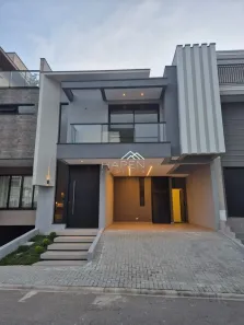 Casa de Condomínio com 3 Quartos à venda, 163m² no Santa Cândida, Curitiba