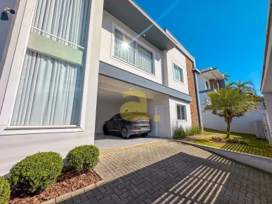 Casa com 4 Quartos à venda, 304m² no Água Verde, Blumenau