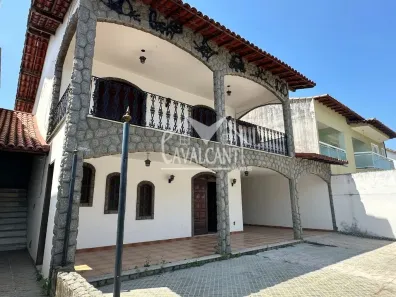 Imóvel Comercial com 6 Quartos à venda, 358m² no Centro, Itaboraí