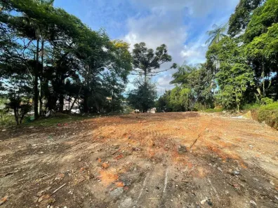 Lote/Terreno à venda, 2839m² no Floresta, Joinville