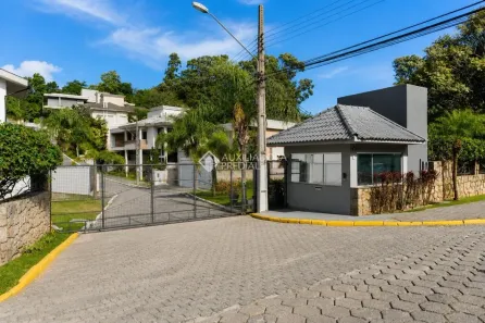 Lote/Terreno à venda, 360m² no Saco Grande, Florianópolis