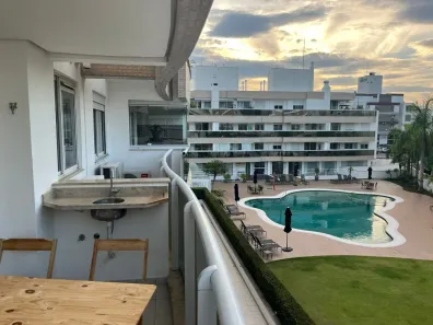 Apartamento com 2 Quartos à venda, 76m² no Jurerê, Florianópolis