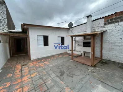 Casa com 3 Quartos para alugar, 40m² no Rio Branco, Canoas