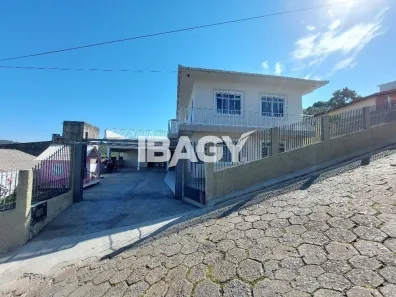 Casa com 3 Quartos para alugar, 160m² no Saco dos Limões, Florianópolis